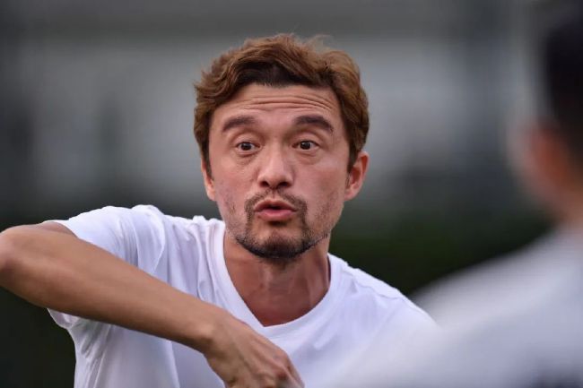 黄色自拍视频